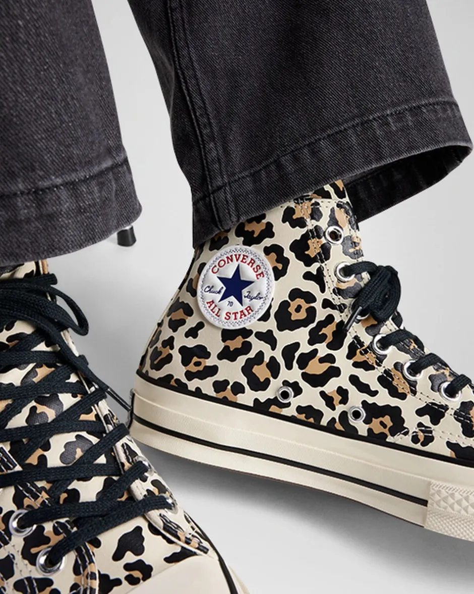 Converse Modelli Alti|Modelli Alti<Chuck 70 Glow-In-The-Dark Leopard Print Egret/Fulvo chiaro/Nero